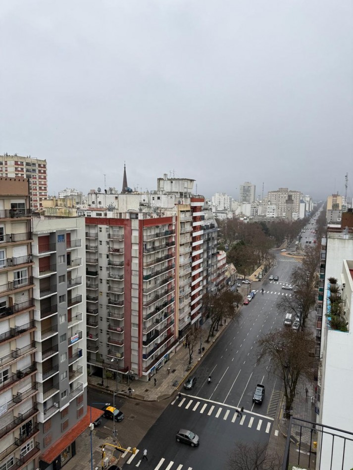 Departamento 3 ambientes a la calle