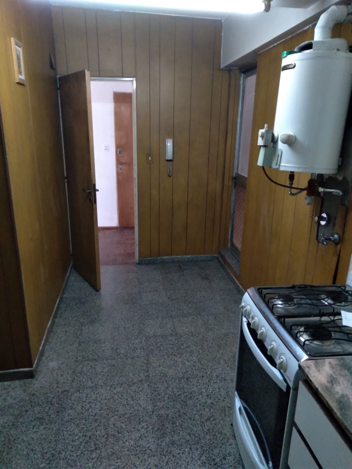 DEPARTAMENTO DOS AMB CON BALCON Y PATIO
