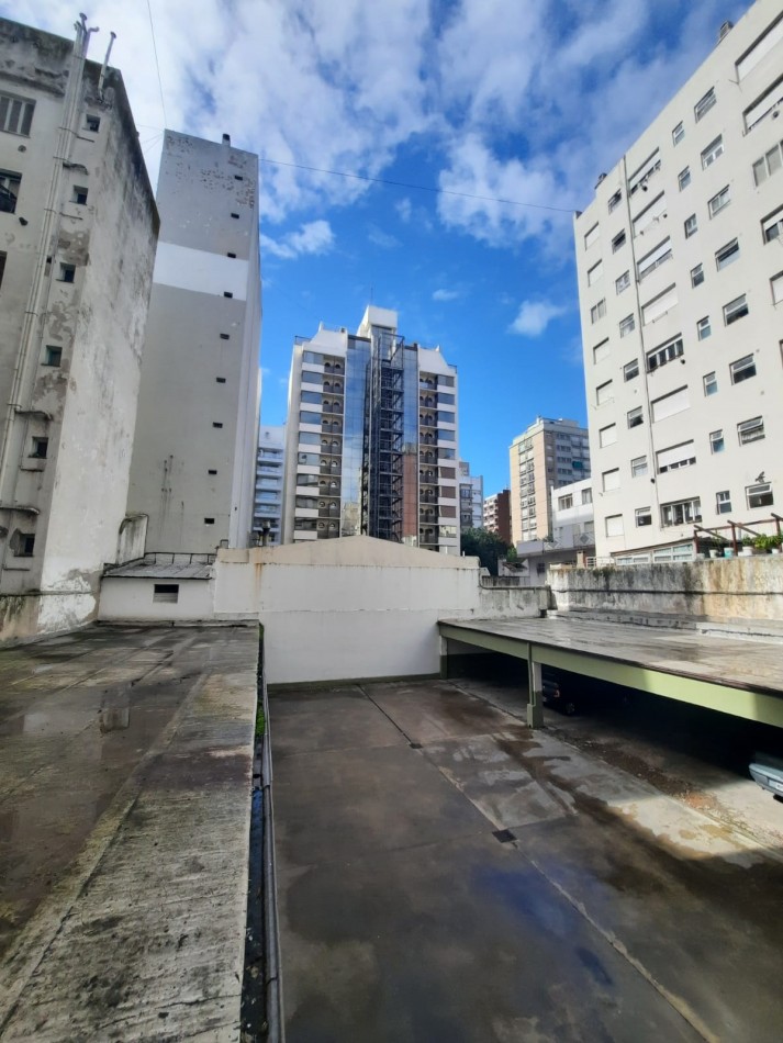 DEPARTAMENTO DOS AMB CON BALCON Y PATIO