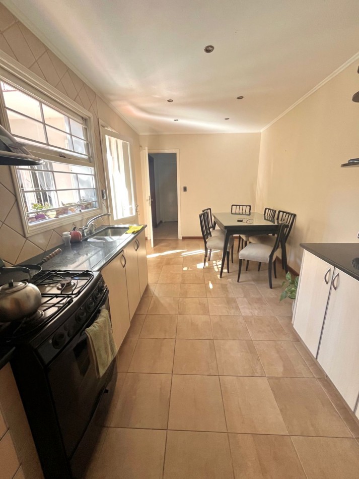 CHALET 5 AMB. CON PARQUE