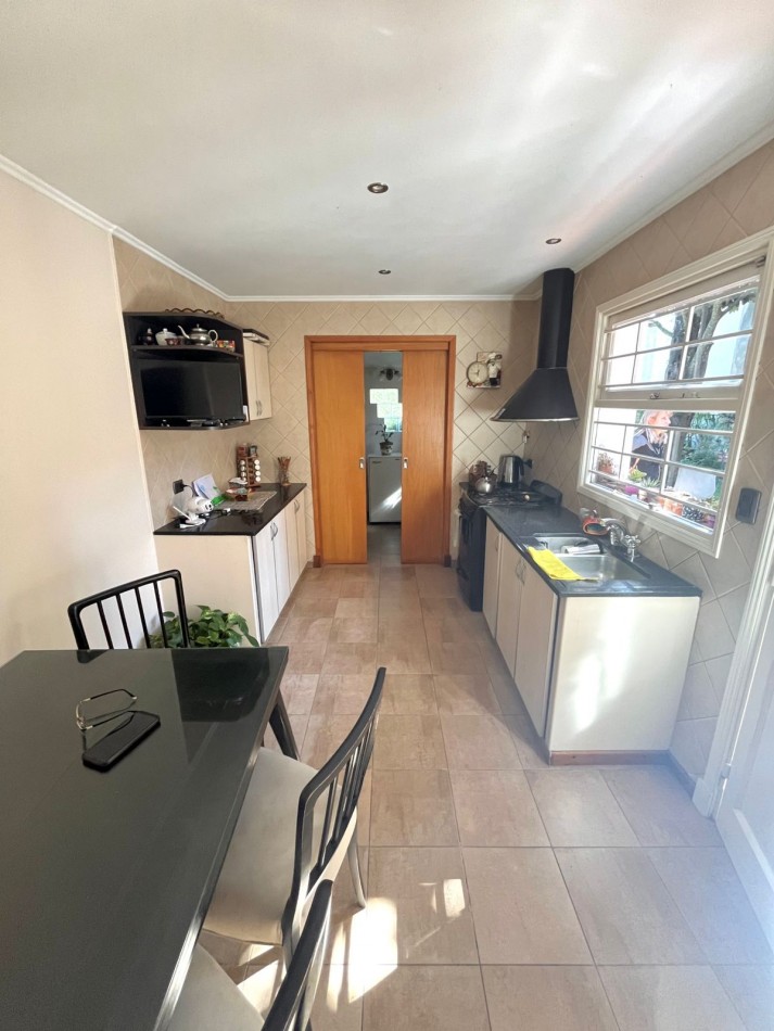 CHALET 5 AMB. CON PARQUE