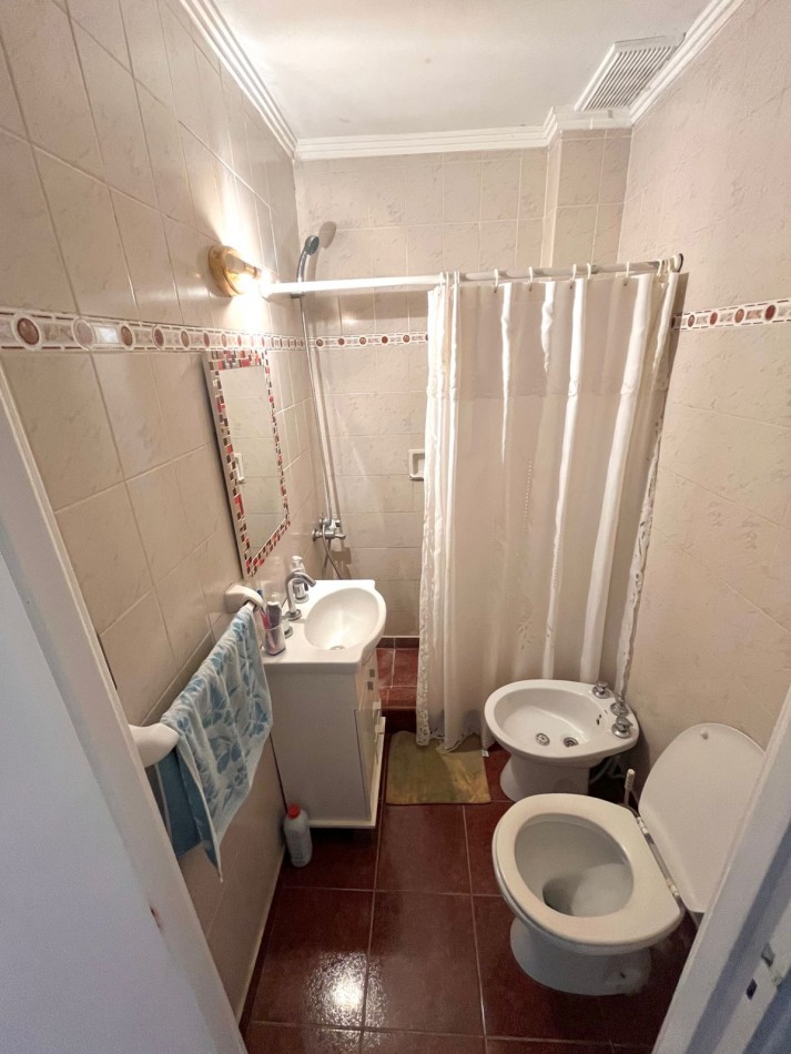 CHALET 5 AMB. CON PARQUE