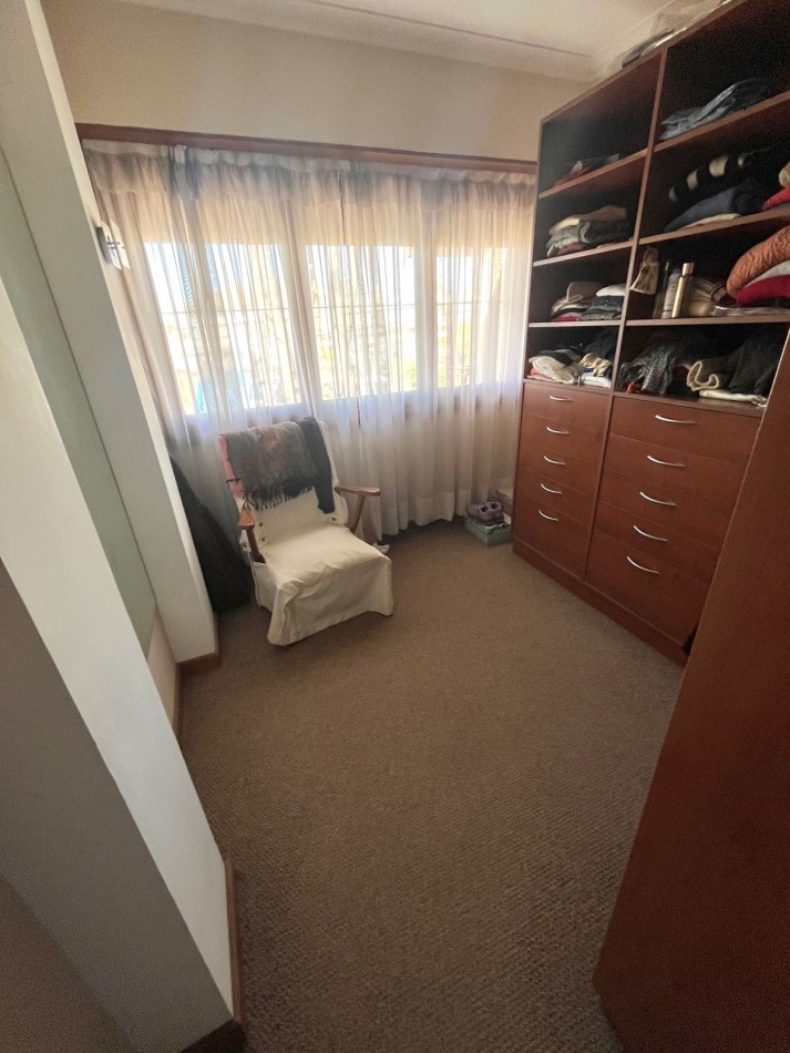 CHALET 5 AMB. CON PARQUE