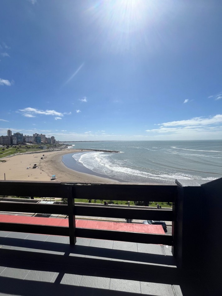 departamento 3 amb con dependencia y cochera .terraza con parrilla vista plena al mar