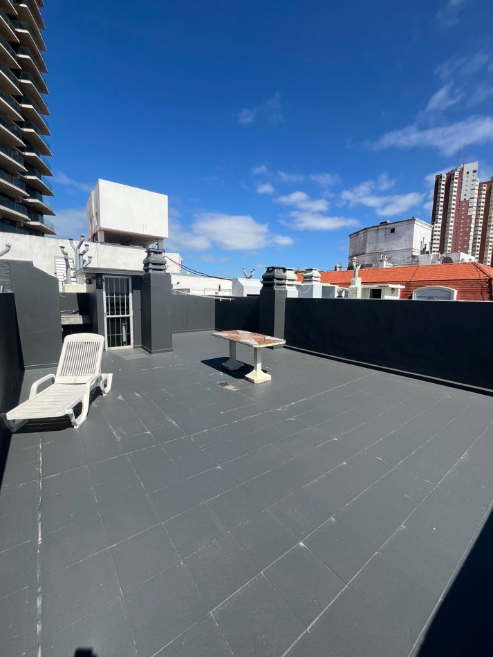 departamento 3 amb con dependencia y cochera .terraza con parrilla vista plena al mar