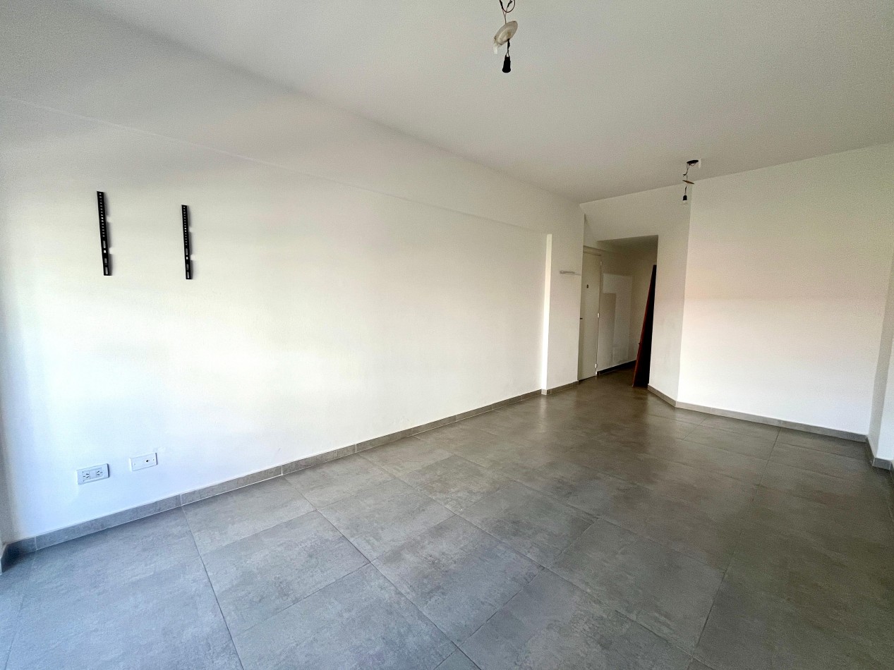 Departamento 2 ambientes con balcon