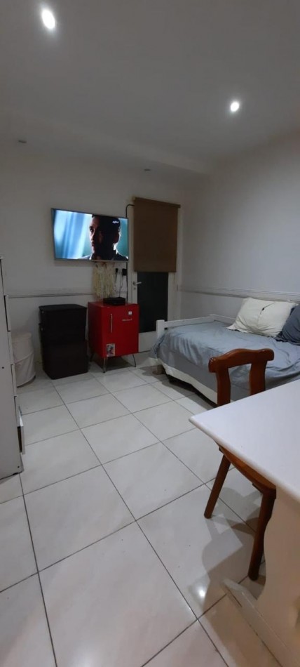 DEPARTAMENTO DE UN AMBIENTE CON PATIO