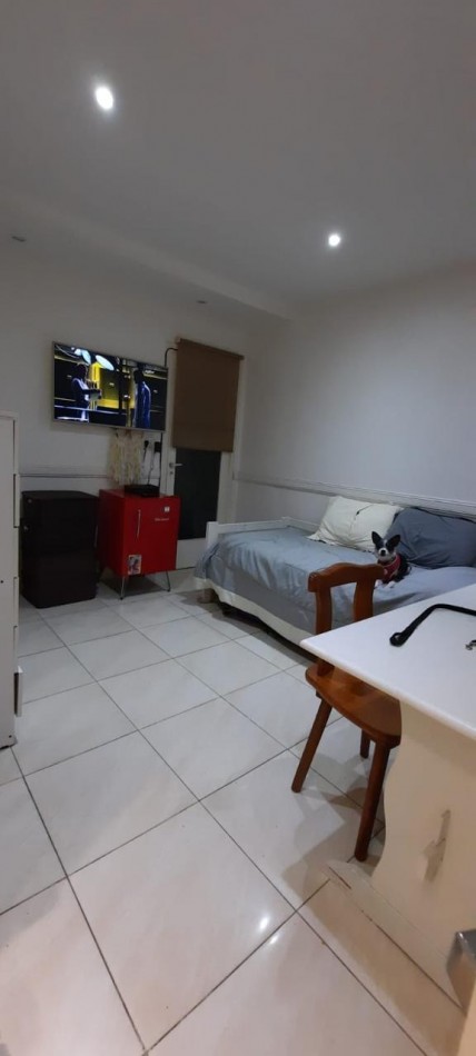 DEPARTAMENTO DE UN AMBIENTE CON PATIO
