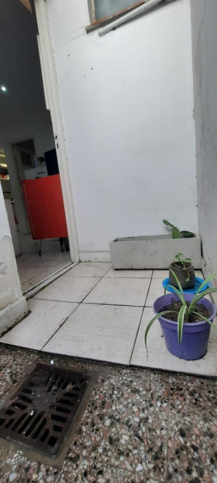 DEPARTAMENTO DE UN AMBIENTE CON PATIO