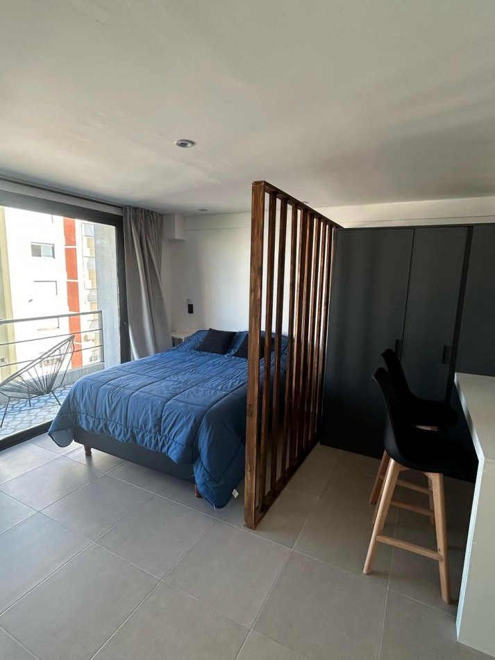 DEPARTAMENTO UN AMB A LA CALLE CON BALCON ATERRAZADO A ESTRENAR