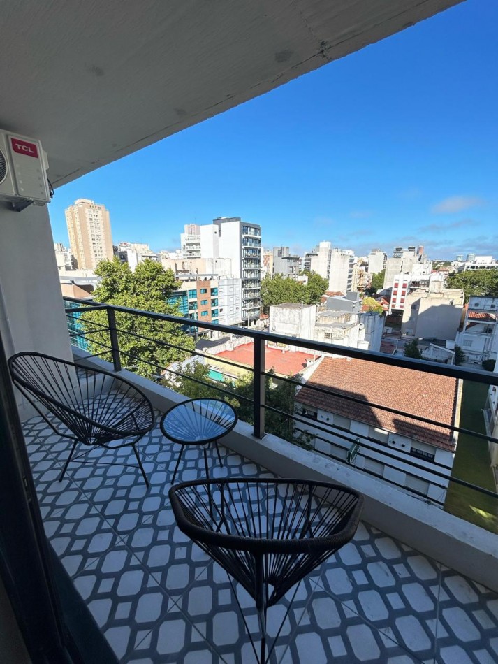 DEPARTAMENTO UN AMB A LA CALLE CON BALCON ATERRAZADO A ESTRENAR