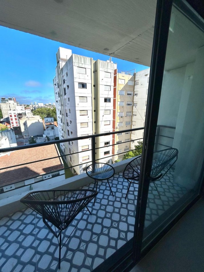 DEPARTAMENTO UN AMB A LA CALLE CON BALCON ATERRAZADO A ESTRENAR