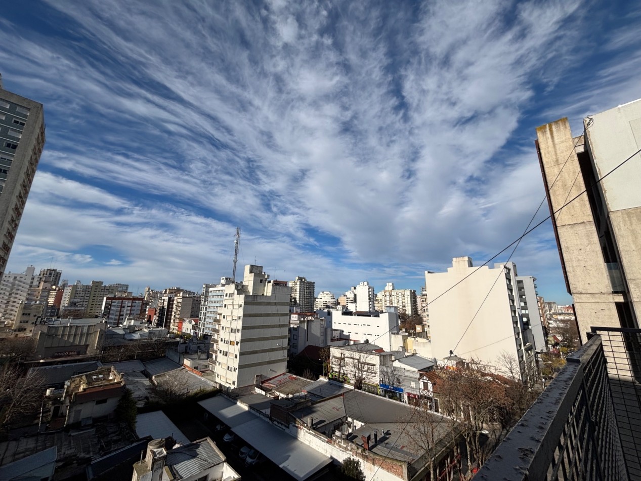 DEPARTAMENTO 3 AMBIENTES CON BALCON TERRAZA