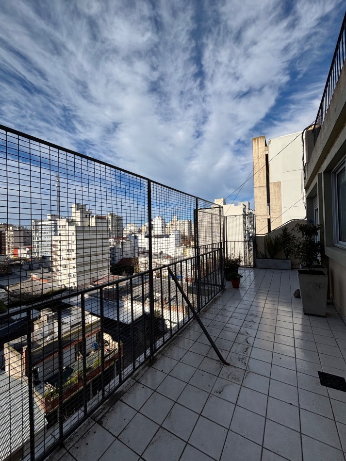 DEPARTAMENTO 3 AMBIENTES CON BALCON TERRAZA