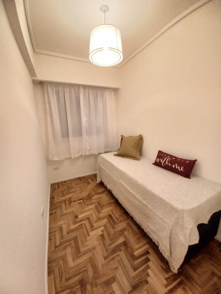 DEPARTAMENTO 3AMB A LA CALLE CON BALCON SALIENTE