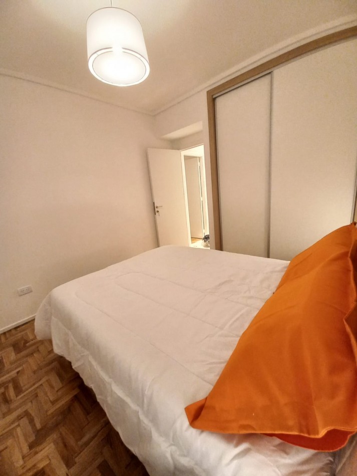 DEPARTAMENTO 3AMB A LA CALLE CON BALCON SALIENTE