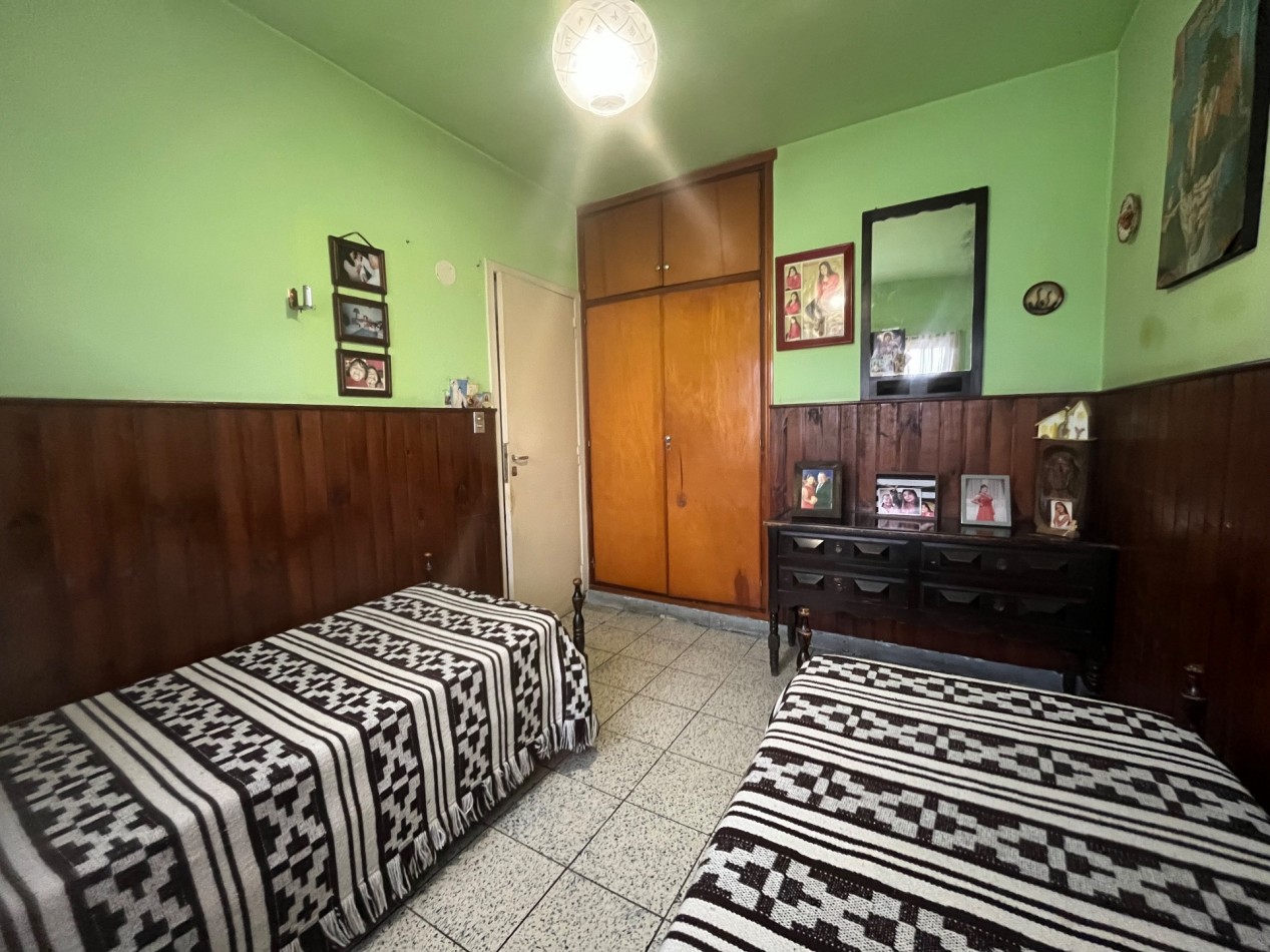 Casa 4 ambientes con Garage y quincho
