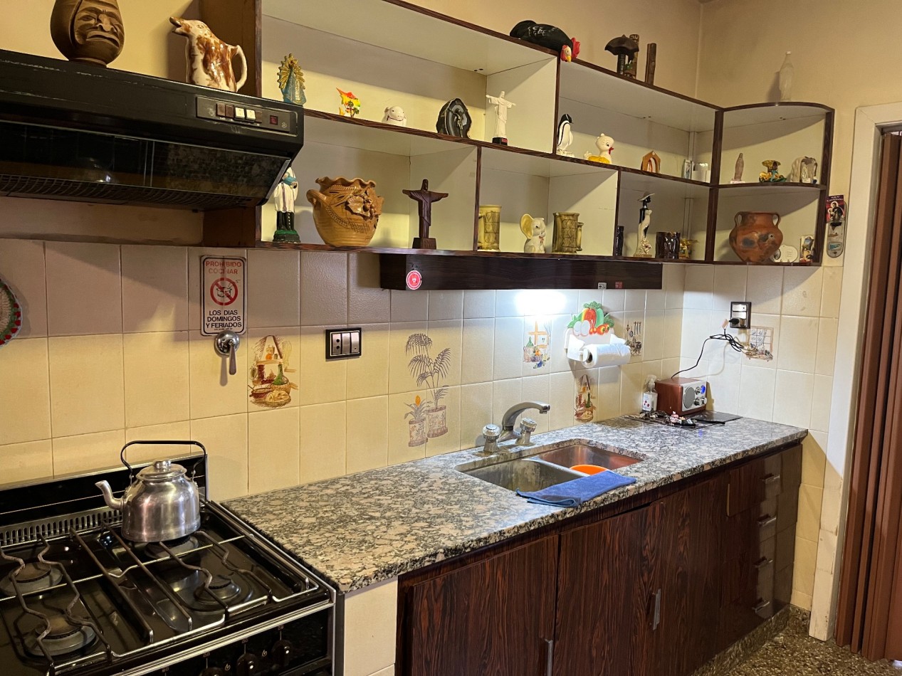 Casa 4 ambientes con Garage y quincho