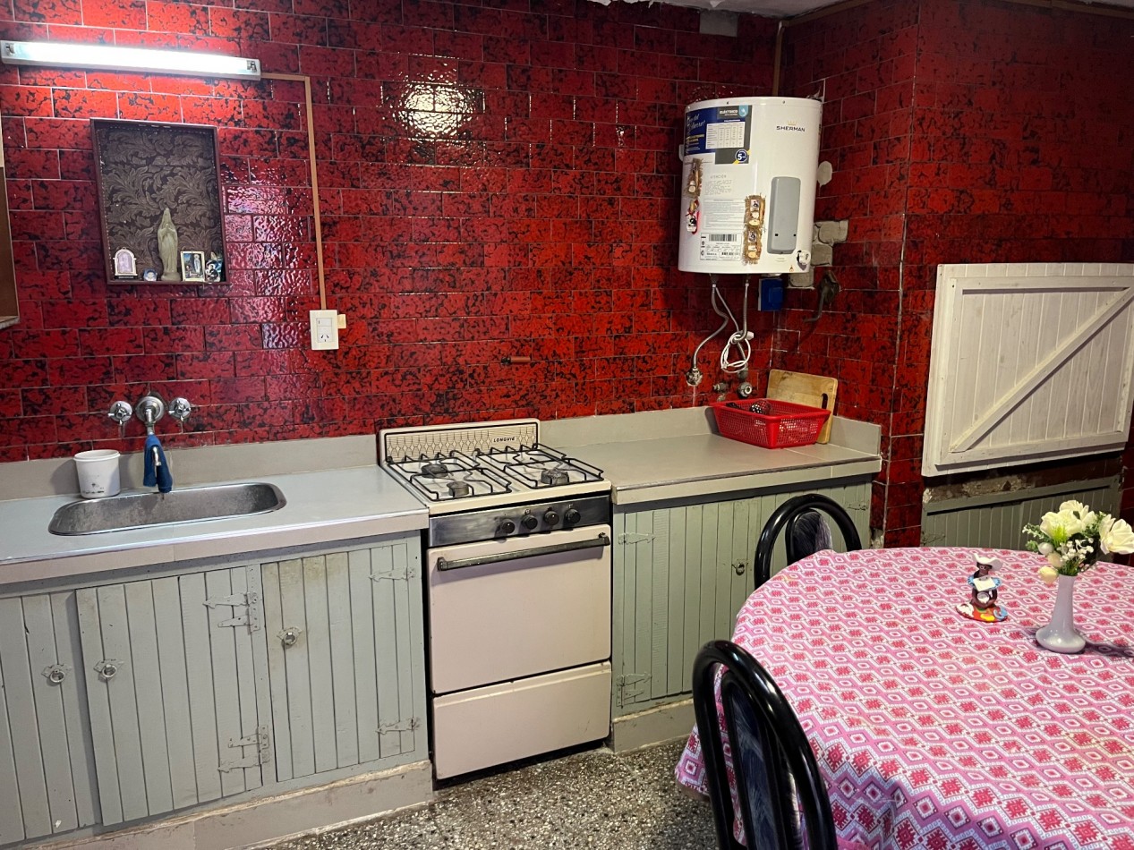 Casa 4 ambientes con Garage y quincho