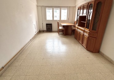 Monoambiente Amplio al Contrafrente abierto