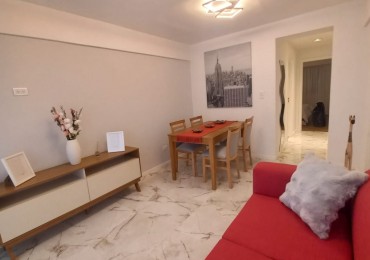 DEPARTAMENTO 3AMB A LA CALLE CON BALCON SALIENTE