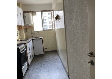 DEPARTAMENTO DOS AMB CON BALCON SALIENTE